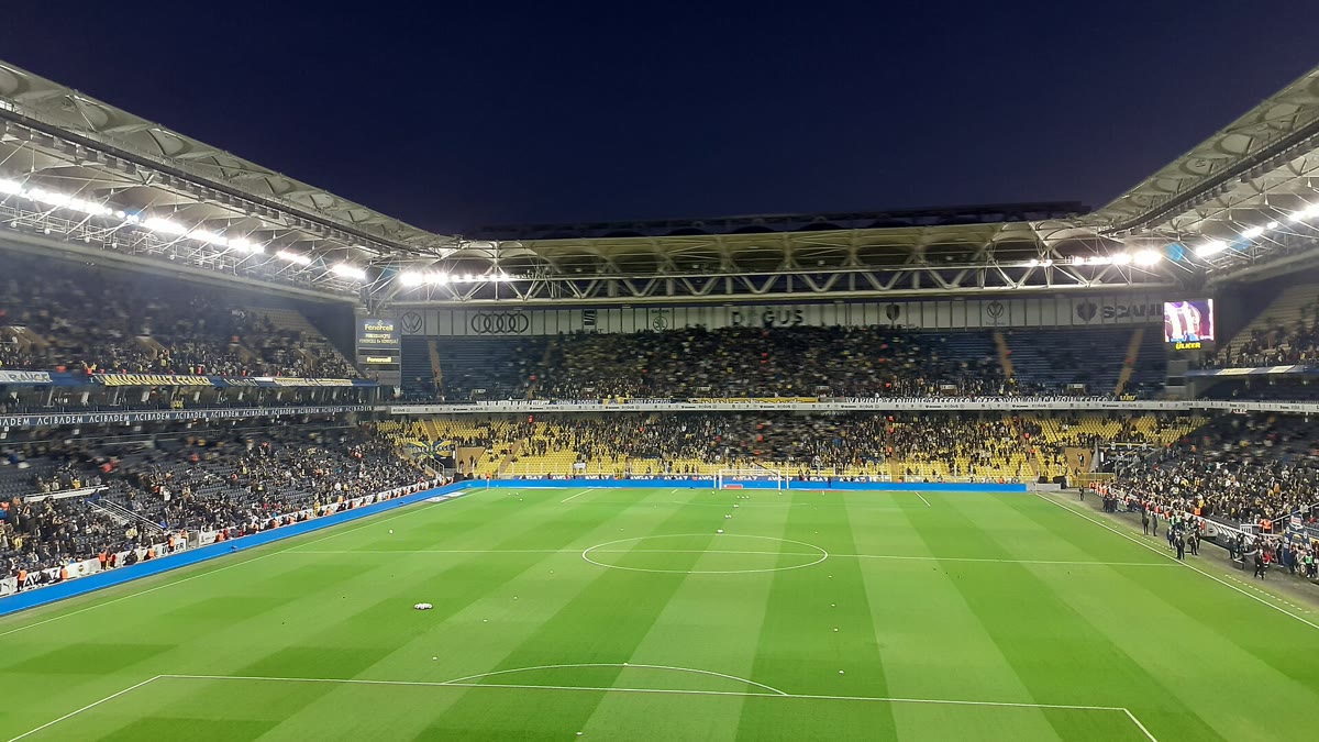 Temsilî görsel — Fenerbahçe Şükrü Saracoğlu Stadyumu; sarı-lacivertliler Avusturya kampındaki son hazırlık maçında LASK ile karşılaşıyor